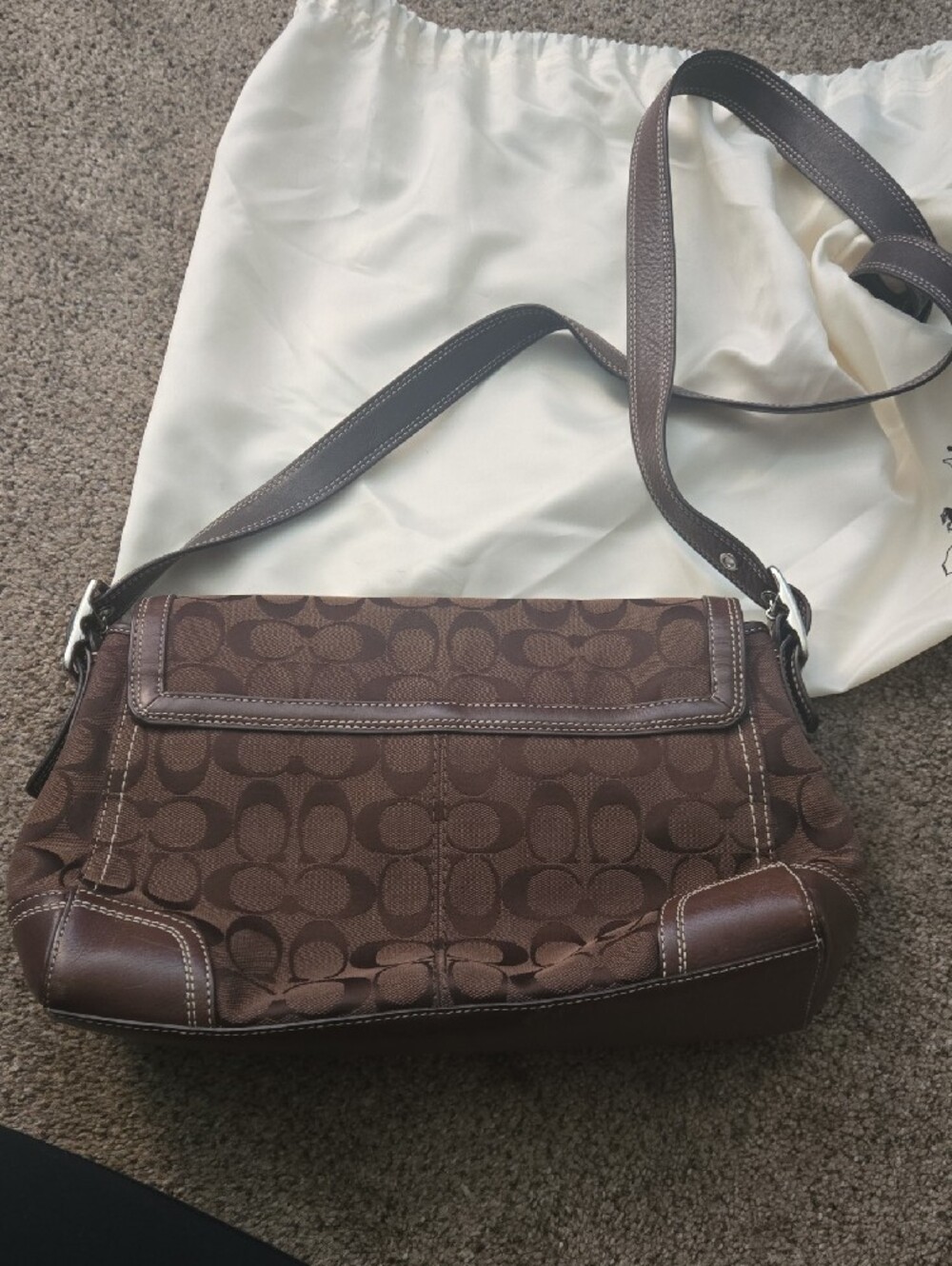 Vintage Coach Signature Turnlock Shoulder Bag – Brown – Great Condition - Picture 5 of 16